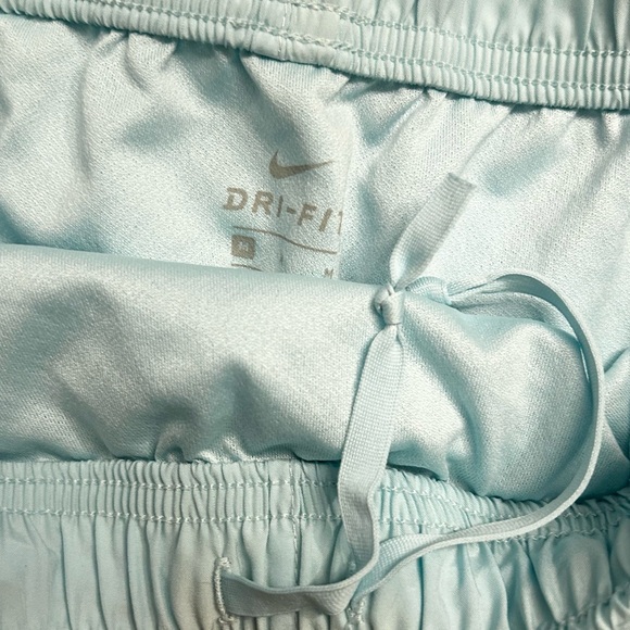 Nike Medium Dri-Fit Tempo Light Blue Women's Athletic Shorts - Picture 2 of 3